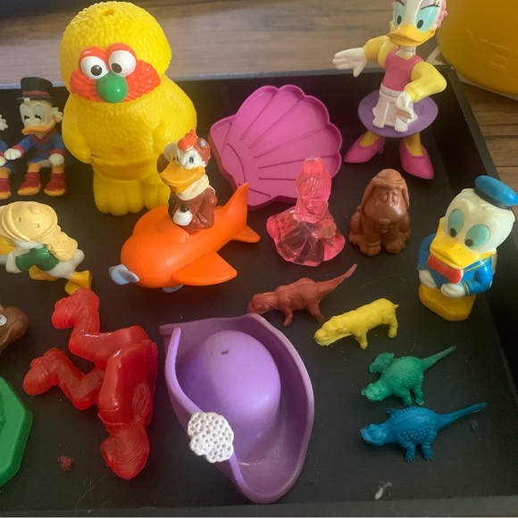 Kids meal toys lot Disney Donald Miss Piggy And More Vintage - Picture 3 of 9